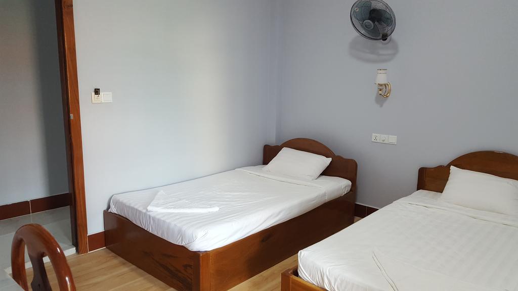 Kampongbay Makeng II Guesthouse Кампот Екстериор снимка